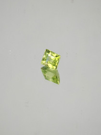 Peridot 1 ct princess