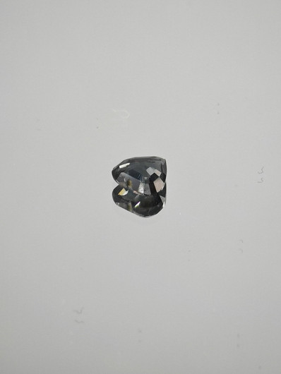 Spinel 0,5 ct heart