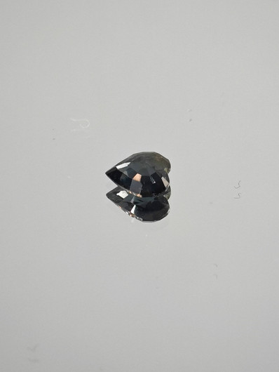 Spinel 0,5 ct heart