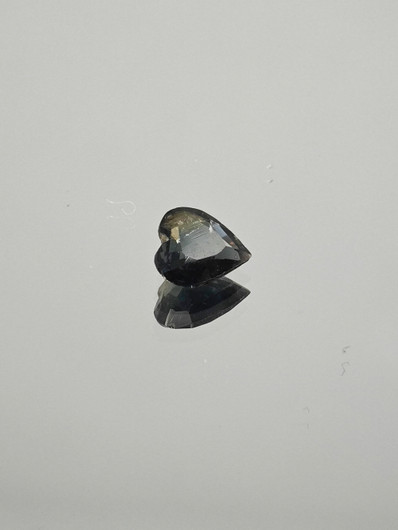 Spinel 0,5 ct heart