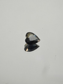 Spinel 0,5 ct heart
