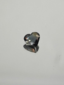 Spinel 0,5 ct heart