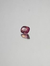 Spinel 0,5 ct cushion