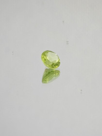 Peridot 0,9 ct round
