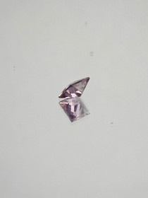 Spinel 0,7 ct princess