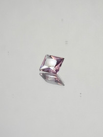 Spinel 0,7 ct princess