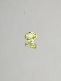Peridot 0,3 ct oval