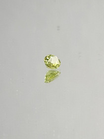 Peridot 0,3 ct oval