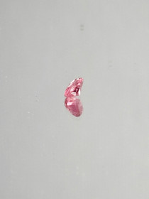 Spinel 0,3 ct cushion