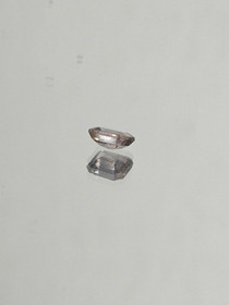 Spinel 0,4 ct emerald