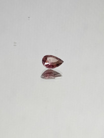 Spinel 0,3 ct pear