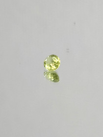 Peridot 0,3 ct oval