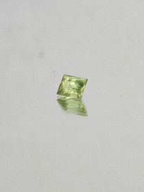 Peridot 0,5 ct princess