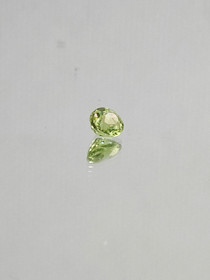 Peridot 0,5 ct oval