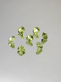 Peridot lot ( 5 mm \ 0,5 ct ) round