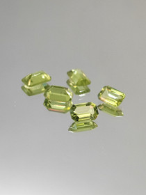 Peridot lot ( 6-5 x 4-3 mm \ 0,5 ct ) emerald