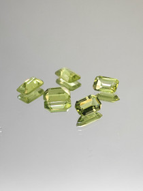 Peridot lot ( 6-5 x 4-3 mm \ 0,5 ct ) emerald
