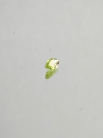 Peridot 0,4 ct marquise