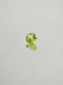 Peridot 0,8 ct round