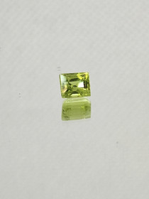 Peridot 1,3 ct princess