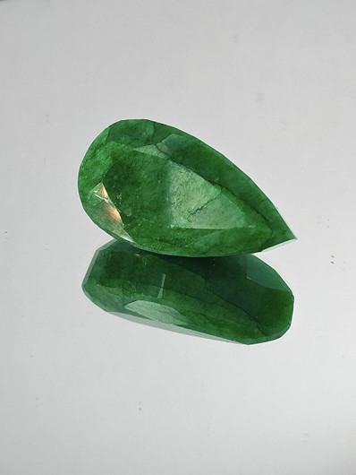 Emerald 71,8 ct pear