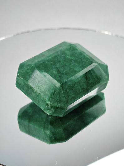 VERY BIG Emerald 602,3 ct emerald 
