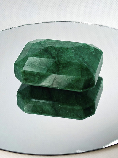 VERY BIG Emerald 602,3 ct emerald 