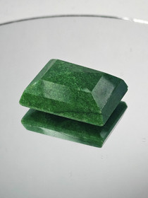 SUURI Smaragdi 128 ct smaragdi