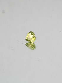 Peridot 0,5 ct heart