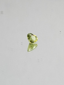 Peridot 0,5 ct heart