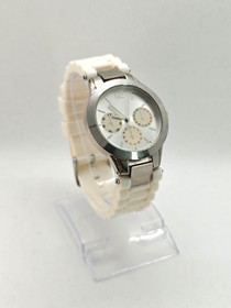 LBVYR wristwatch