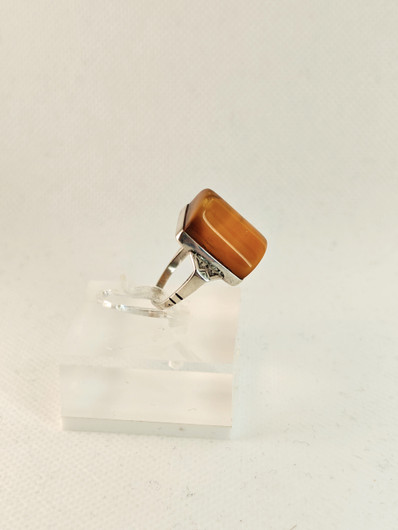 Vintage Baltic Amber ring