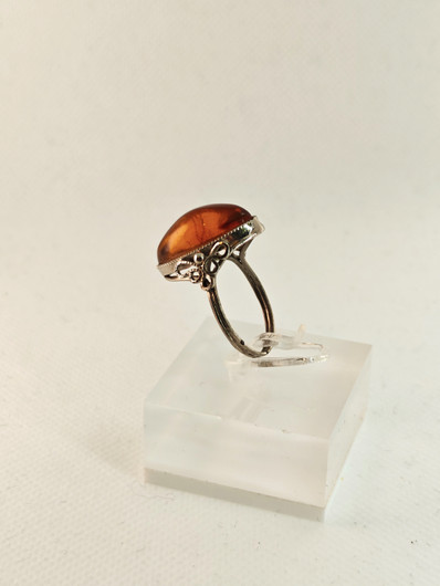 Vintage Baltic Amber ring
