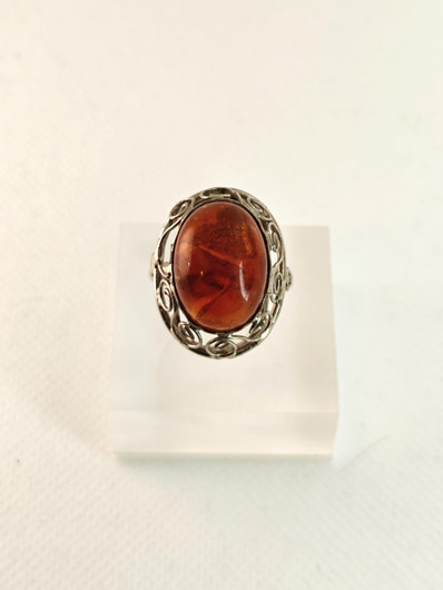 Vintage Baltic Amber ring