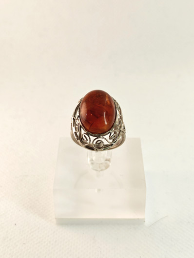 Vintage Baltic Amber ring