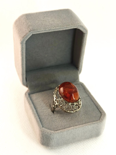 Vintage Baltic Amber ring