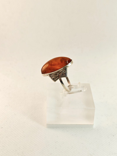 Vintage Baltic Amber silver ring