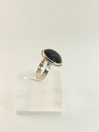 Vintage silver ring with spectrolite
