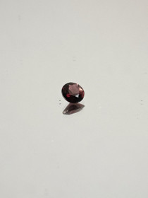 Spinel 0,4 ct round