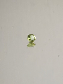 Peridot 0,4 ct round