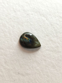 Labradoriitti 14 ct pisara