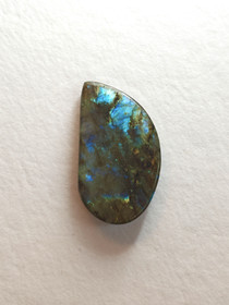 Labradoriitti 148 ct fancy