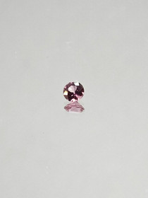 Spinelli 0,2 ct pyöreä