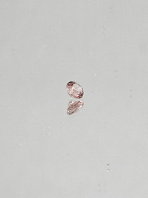 Spinelli 0,1 ct pyöreä