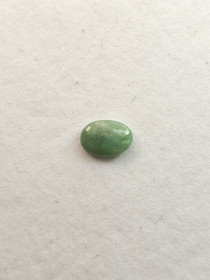 Jade 3,5 ct oval