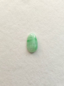 Jade 5,7 ct oval