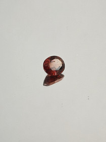 Hessoniitti 2,8 ct ovaali