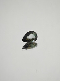 Kornerupiini 1,3 ct pisara