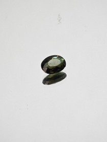 Kornerupiini 0,5 ct ovaali