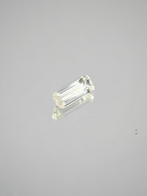 Kunzite 1,6 ct baguette